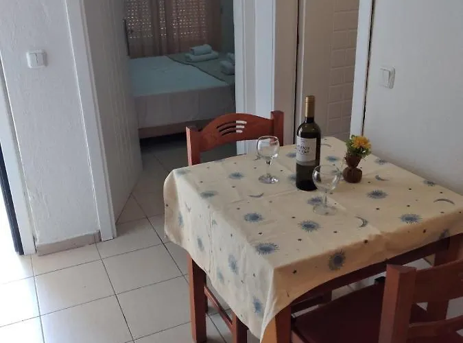 Semesterbostad Gregory & George