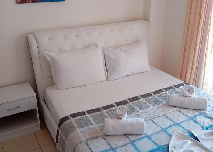 Semesterbostad Gregory & George Hanioti