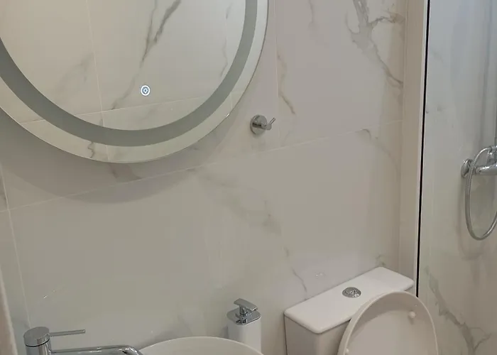 Semesterbostad Gregory & George Hanioti