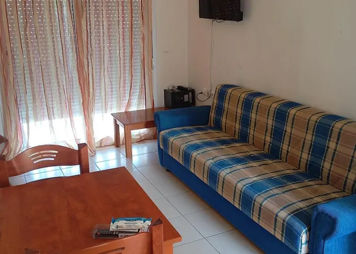 Gregory & George Tatil Evi